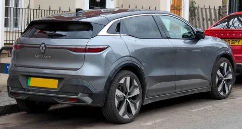 Renault Mégane E-Tech — 4