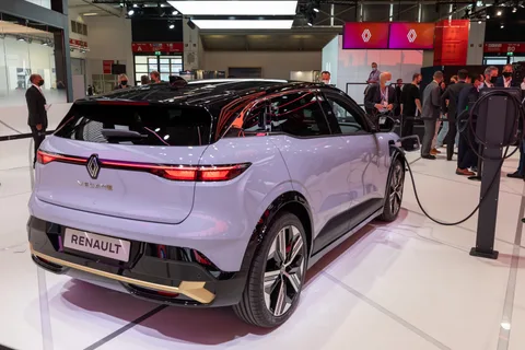 Renault Mégane E-Tech — 8