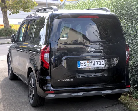 Nissan Townstar — 4