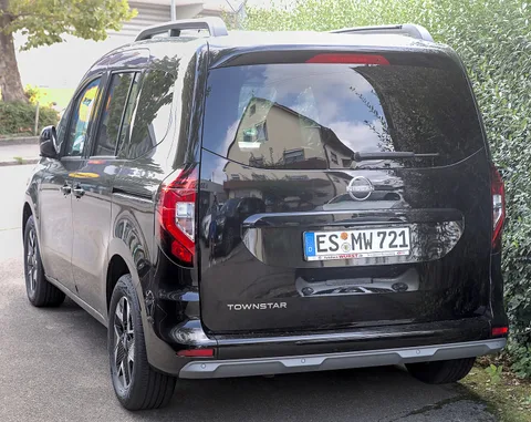 Nissan Townstar — 6