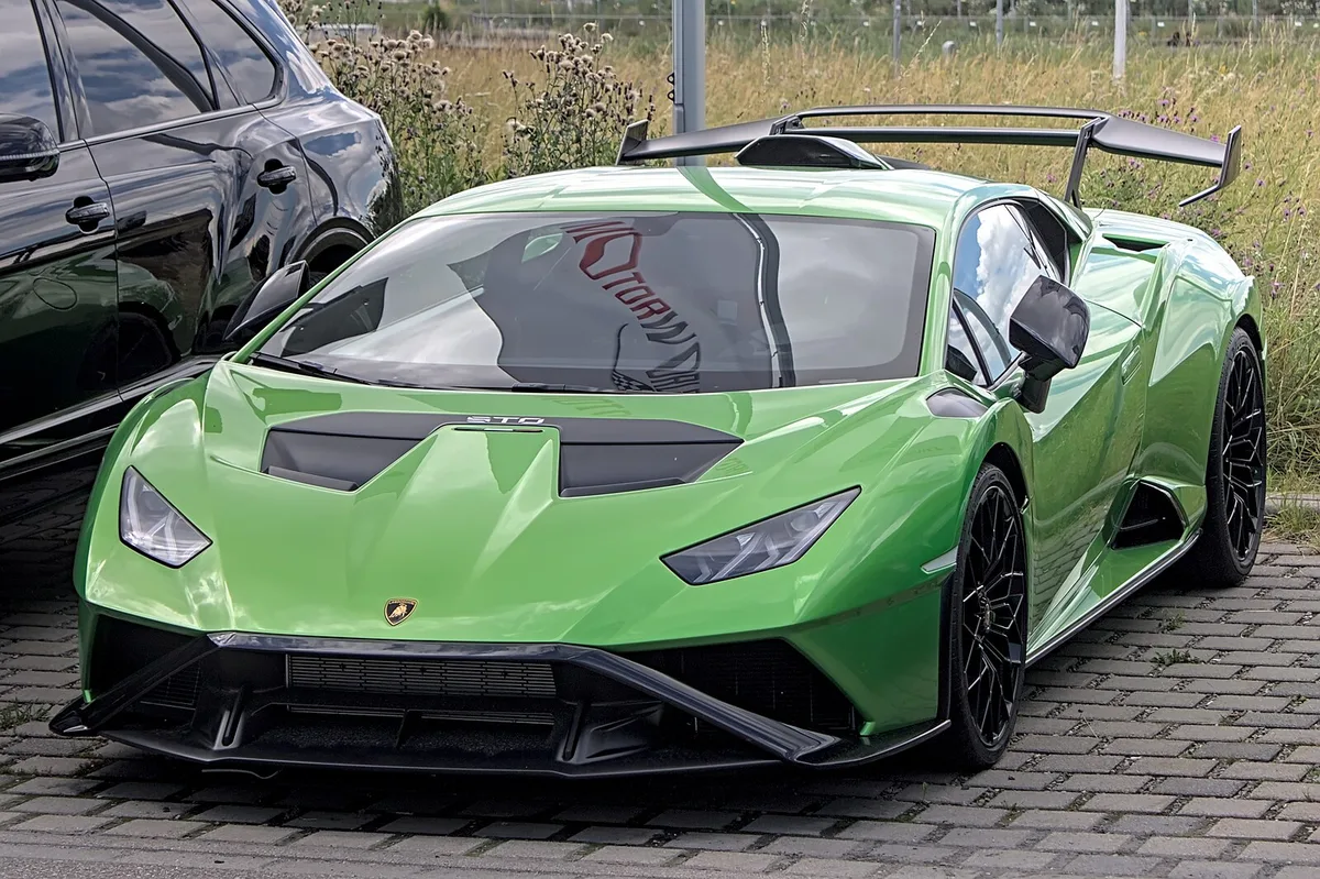 Lamborghini Huracán STO