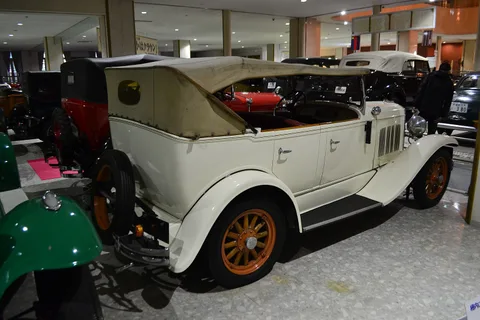 Chrysler CJ — 4