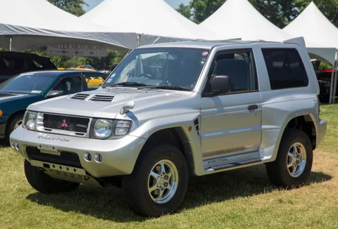 Mitsubishi Pajero Evolution — 7