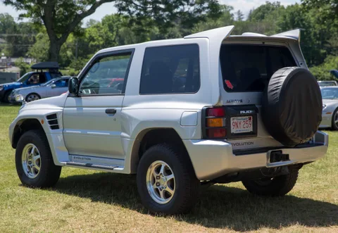 Mitsubishi Pajero Evolution — 8