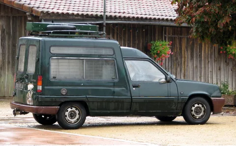Renault Express I — 4