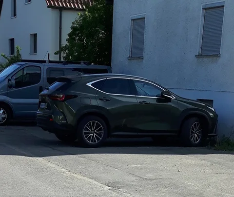 Lexus NX (AZ20) — 8