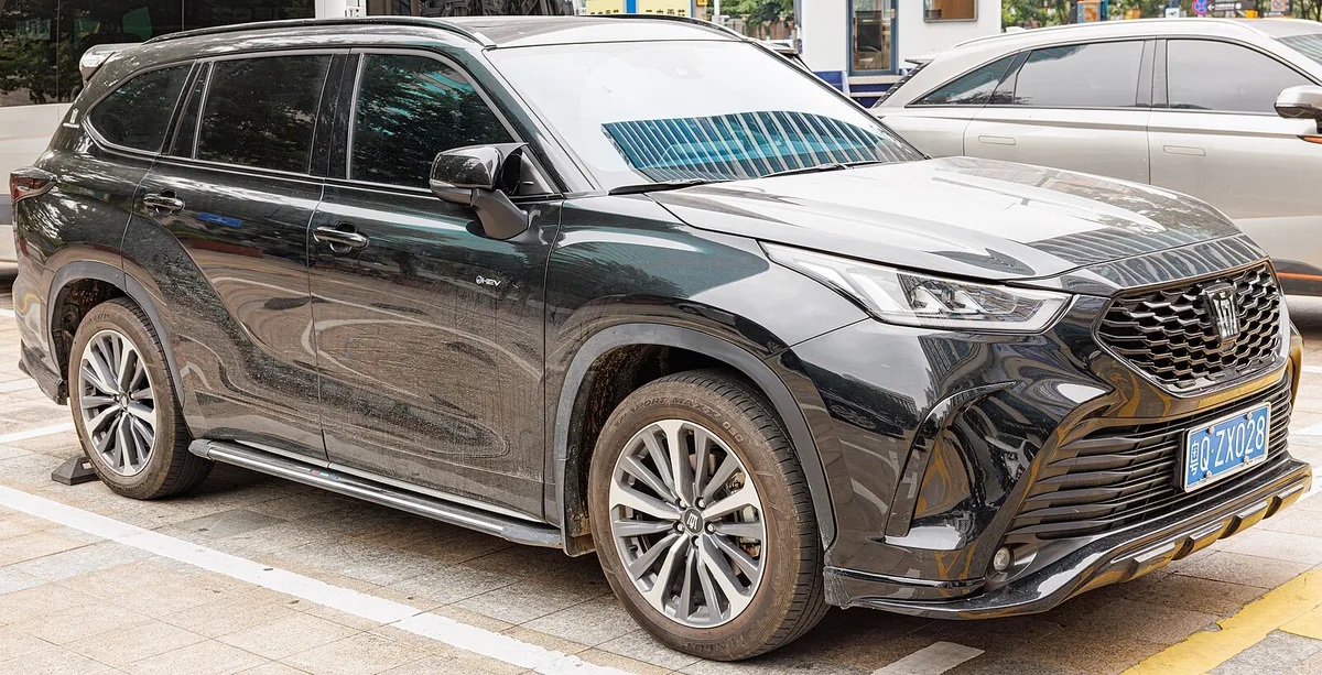 Toyota Crown Kluger