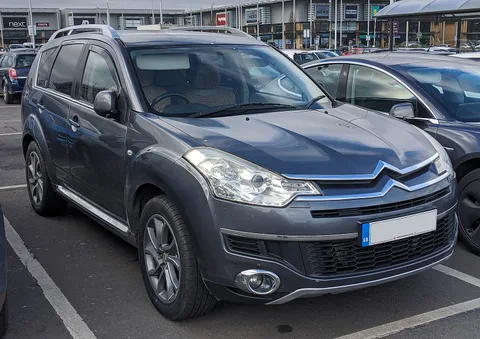 Citroën C-Crosser — 4
