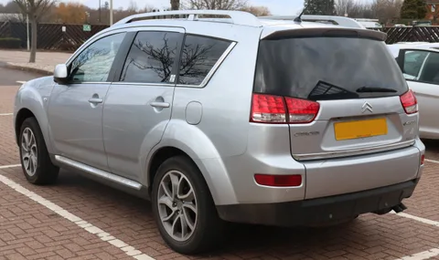 Citroën C-Crosser — 8