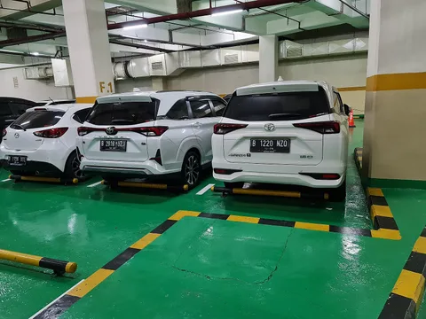 Toyota Veloz — 4