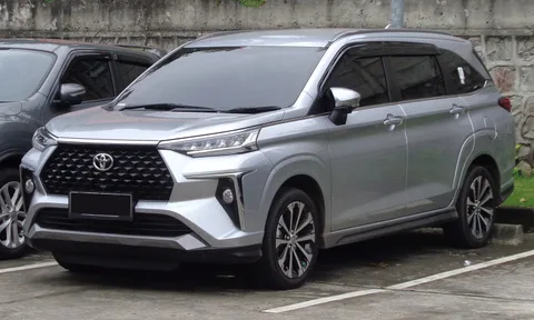 Toyota Veloz — 6