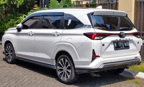 Toyota Veloz — 8