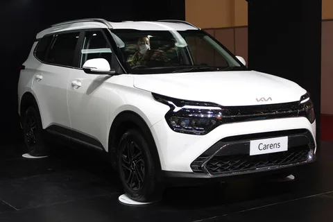 Kia Carens (KY) — 6