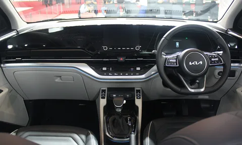 Kia Carens (KY) — 7
