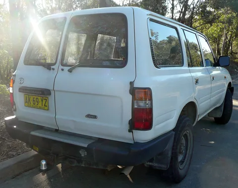 Toyota Land Cruiser (J80) — 3