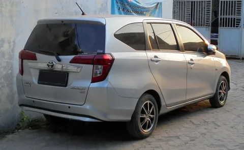 Toyota Calya — 4