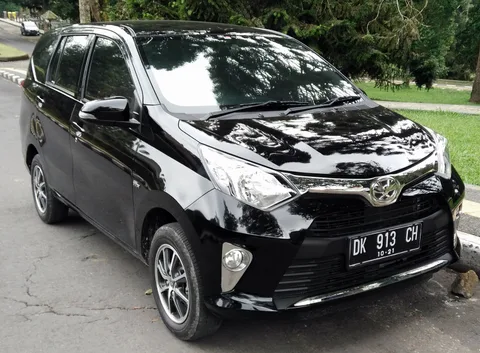 Toyota Calya — 7