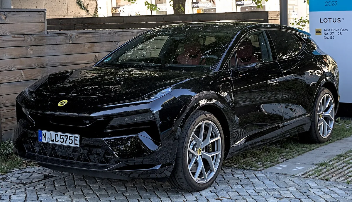 Lotus Eletre