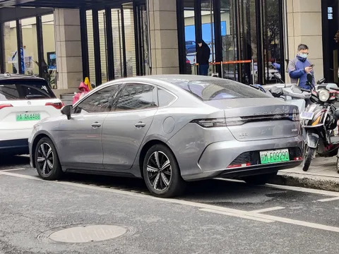 BYD Destroyer 05 — 8