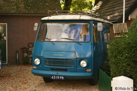 Peugeot J7 — 6