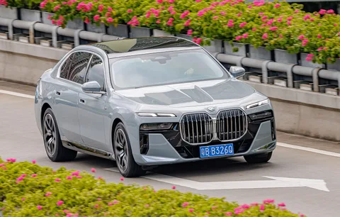BMW 7 Series (G70)
