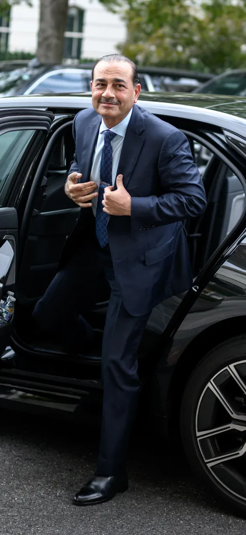 BMW 7 Series (G70) — 6