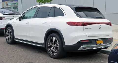 Mercedes-Benz EQS SUV — 7