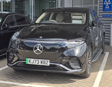 Mercedes-Benz EQS SUV — 8