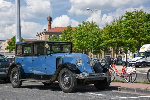 Renault Vivasix — 2