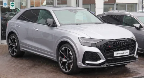 Audi RSQ8