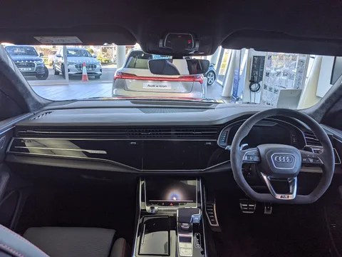 Audi RSQ8 — 4