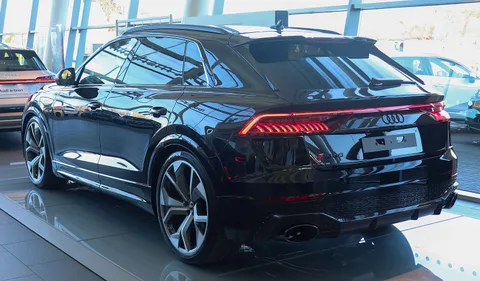 Audi RSQ8 — 7