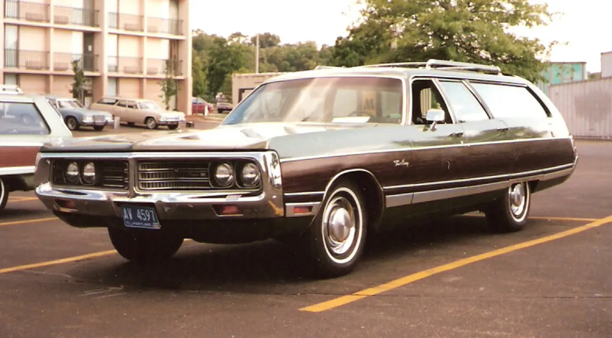 Chrysler Town and Country (pre-1990)