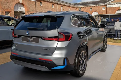 BMW iX1 — 4