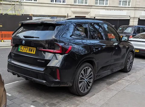 BMW iX1 — 8