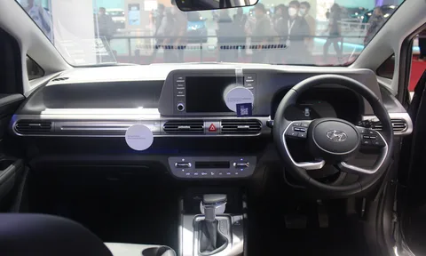 Hyundai Stargazer — 3