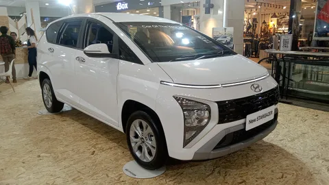 Hyundai Stargazer — 7