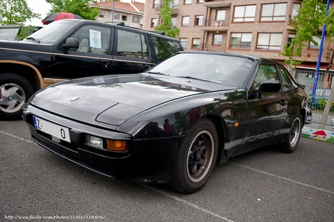 Porsche 944 — 6