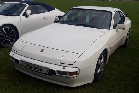 Porsche 944 — 7