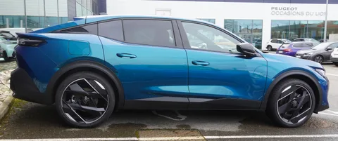 Peugeot 408 — 7