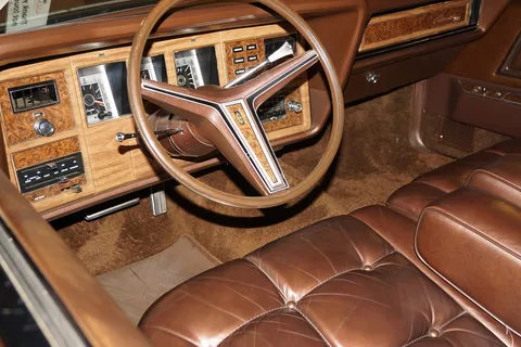 Lincoln Continental Mark IV — 8