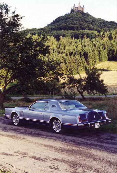 Lincoln Continental Mark V — 7