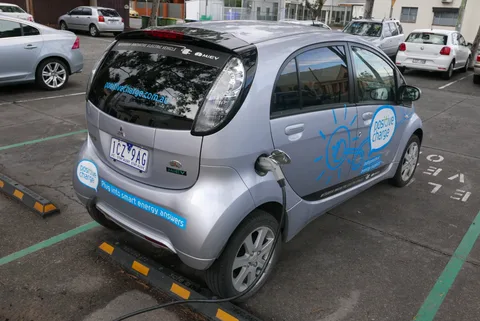 Mitsubishi i-MiEV — 8