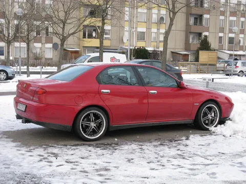 Alfa Romeo 166 — 5