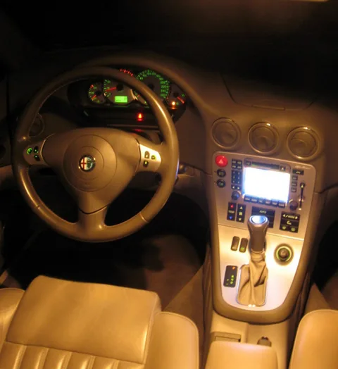 Alfa Romeo 166 — 8