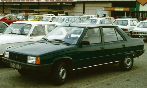 Renault 9 and 11