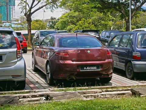 Alfa Romeo GT — 8