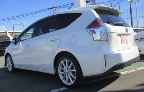 Daihatsu Mebius — 8