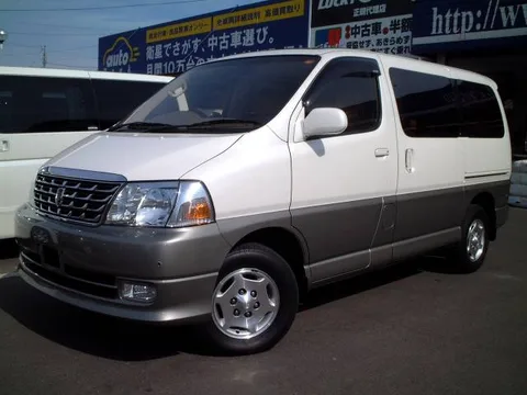 Toyota Grand HiAce — 4