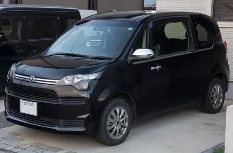 Toyota Spade — 7